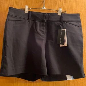 Women’s Black Shorts Sz 10